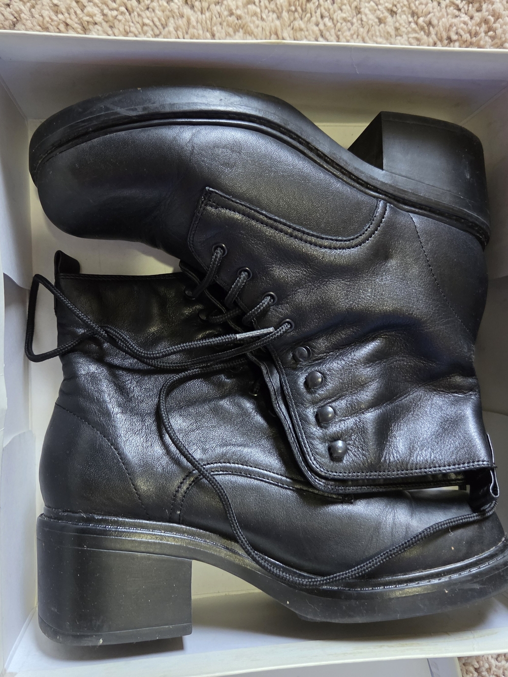 Women's's Black Leather Lace-Up Ankle Boots